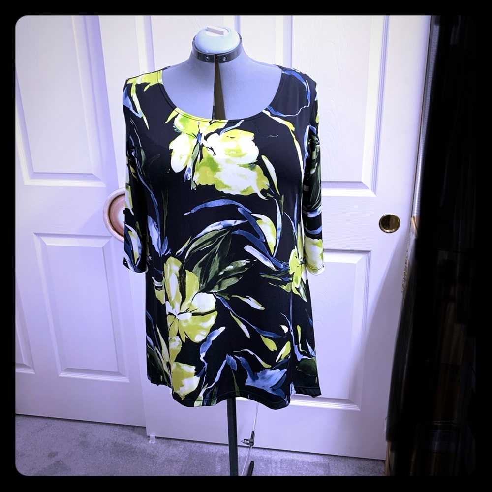 Gorgeous black and lime flowered tunic